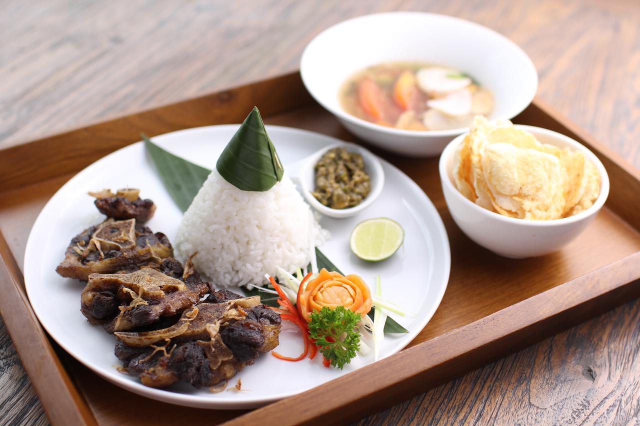 Hotel The Westlake Hotel&resort Yogyakarta 4*