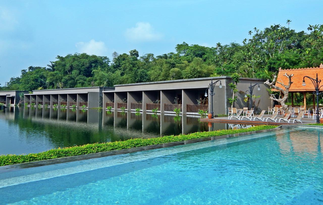 The Westlake Hotel&resort Yogyakarta Hotel