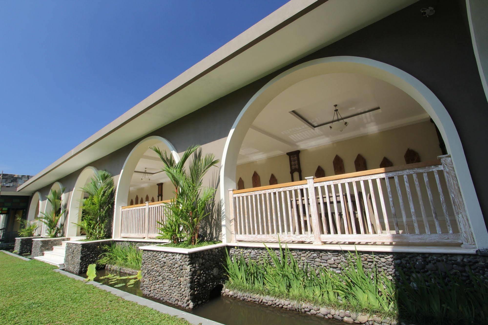 Hotel The Westlake Hotel&resort Yogyakarta